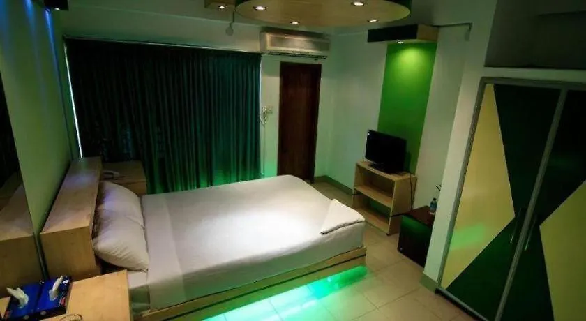 Tropical Daisy Hotel Dhaka 3*,